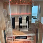 Secret Stay, Wellness Penthouse Studio, Privacy, Seaview, Terras, Sauna *