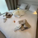 Secret Stay, Wellness Penthouse Studio, Privacy, Seaview, Terras, Sauna Apartment *