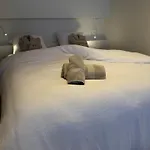Secret Stay, Wellness Penthouse Studio, Privacy, Seaview, Terras, Sauna Apartment Koksijde