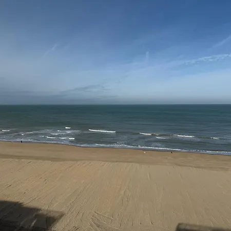 Apartment Secret Stay, Wellness Penthouse Studio, Privacy, Seaview, Terras, Sauna Koksijde