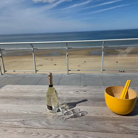 Apartment Secret Stay, Wellness Penthouse Studio, Privacy, Seaview, Terras, Sauna Koksijde